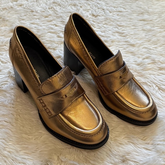 Veronica Beard Shoes - Veronica Beard Penny Block Heel Pump in Dark Gold Leather - Size 6.5